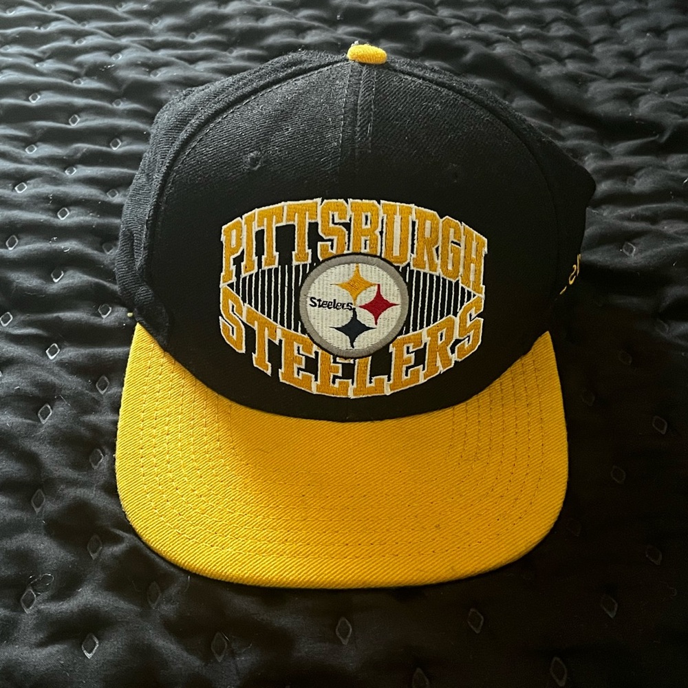 Steelers snap back REEBOK